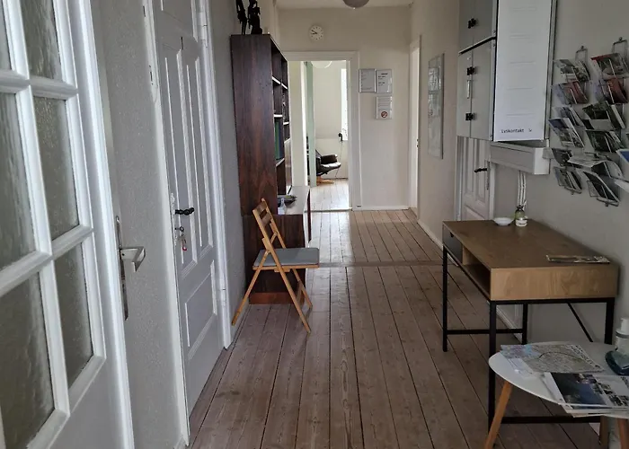 Patriciavilla Taet Pa Centrum Konukevi *