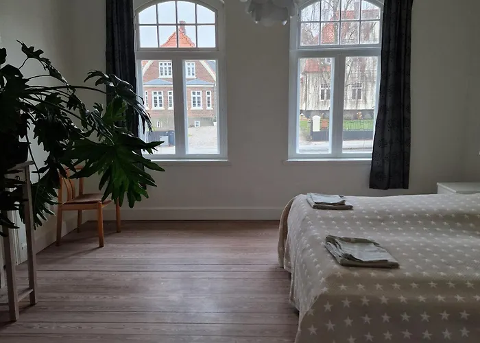 ゲストハウス Patriciavilla Taet Pa Centrum *